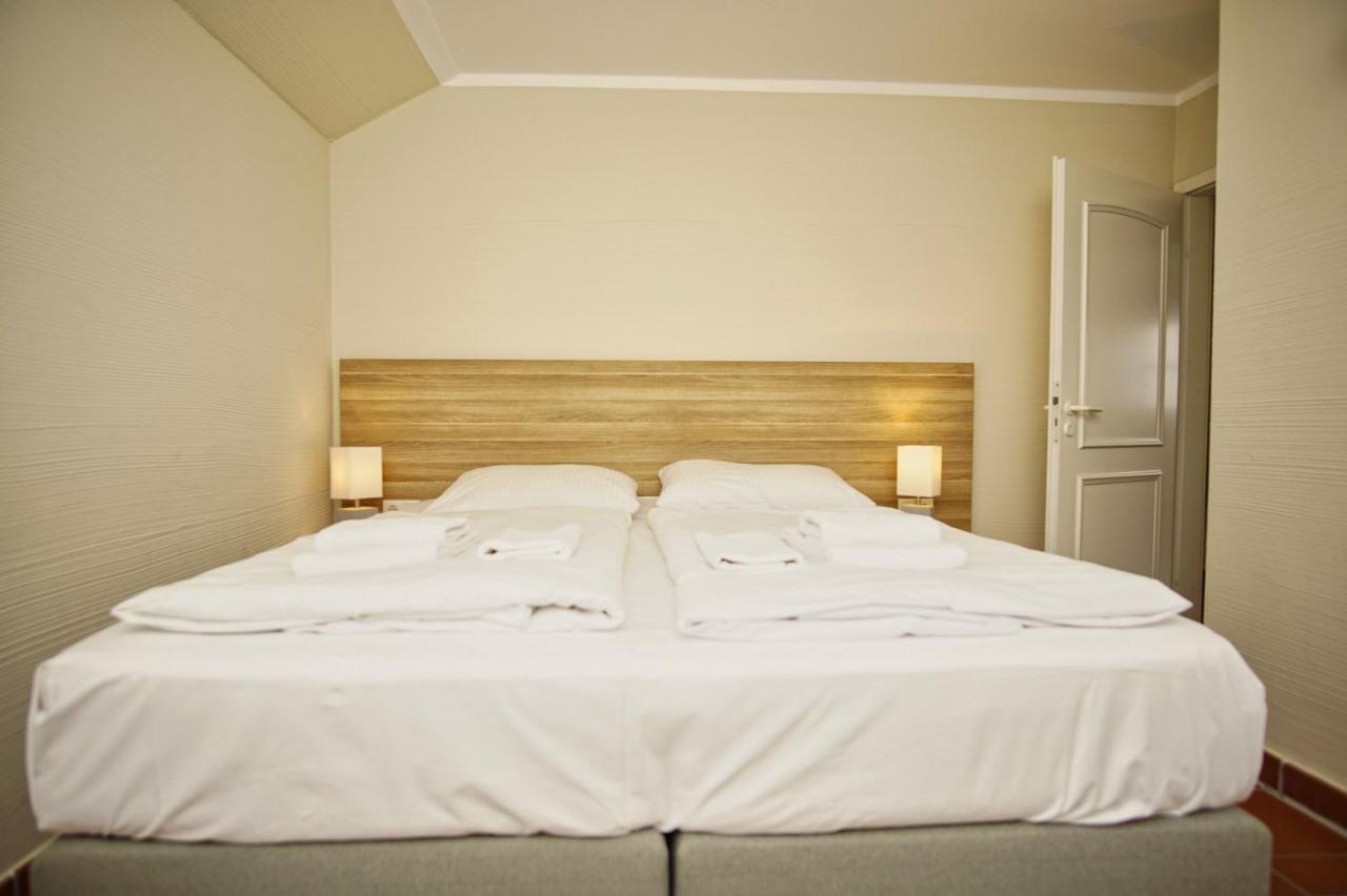Strandnahe Ferienwohnung Mit Eigener Terrasse - Feriendorf Bakenberg Fewo D06 ดรันส์เคอ ภายนอก รูปภาพ